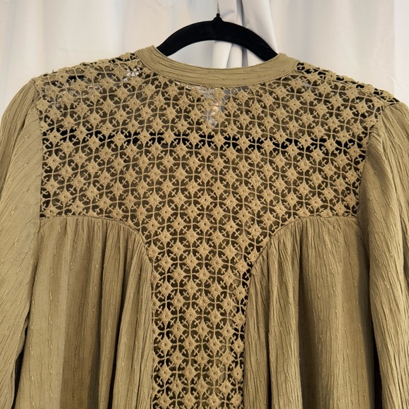 Free People Crochet Lace Button Front Blouse Olive Green Oversized Women’s XS - Picture 4 of 7
